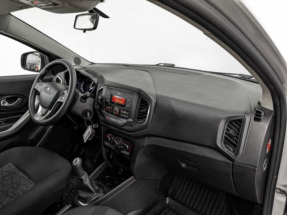 Купить Lada (ВАЗ) XRAY с пробегом. Фото: #12