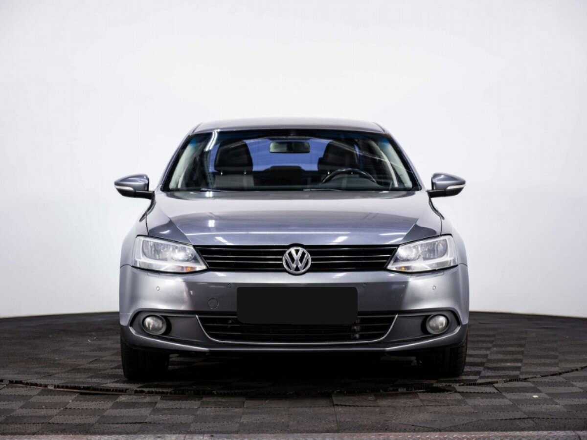 Купить Volkswagen Jetta с пробегом. Фото: #1