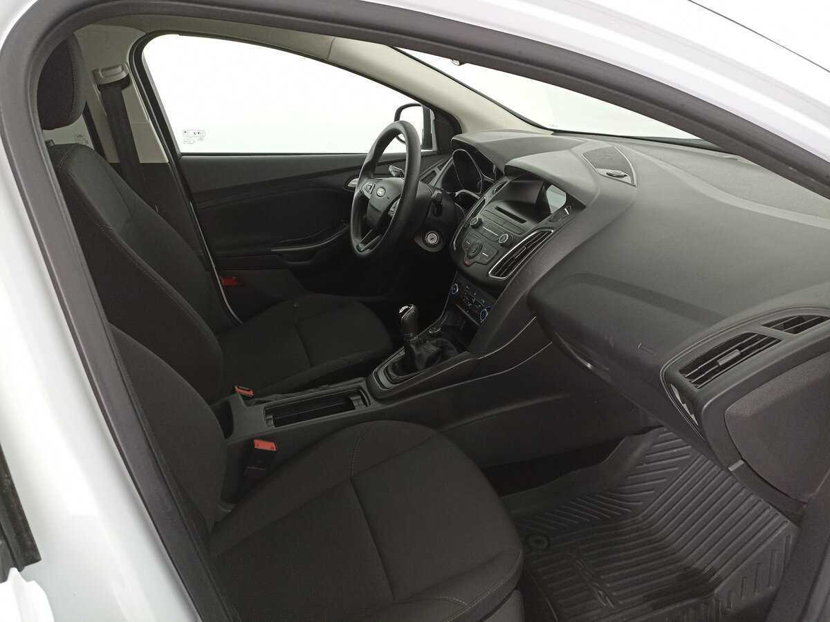 Купить Ford Focus с пробегом. Фото: #9