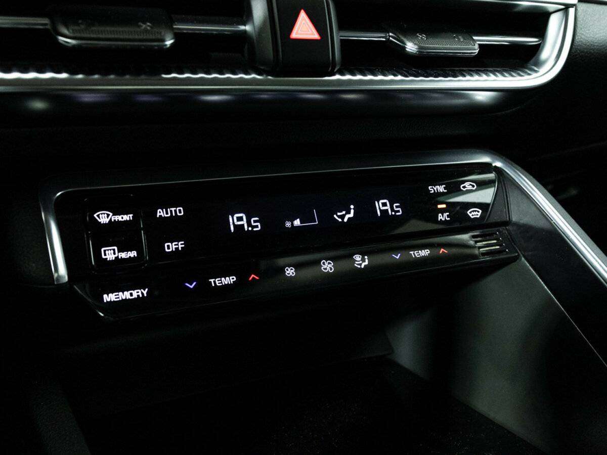 Купить Kia K5 с пробегом. Фото: #19