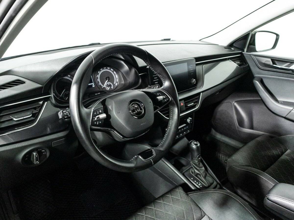 Купить Skoda Rapid с пробегом. Фото: #10