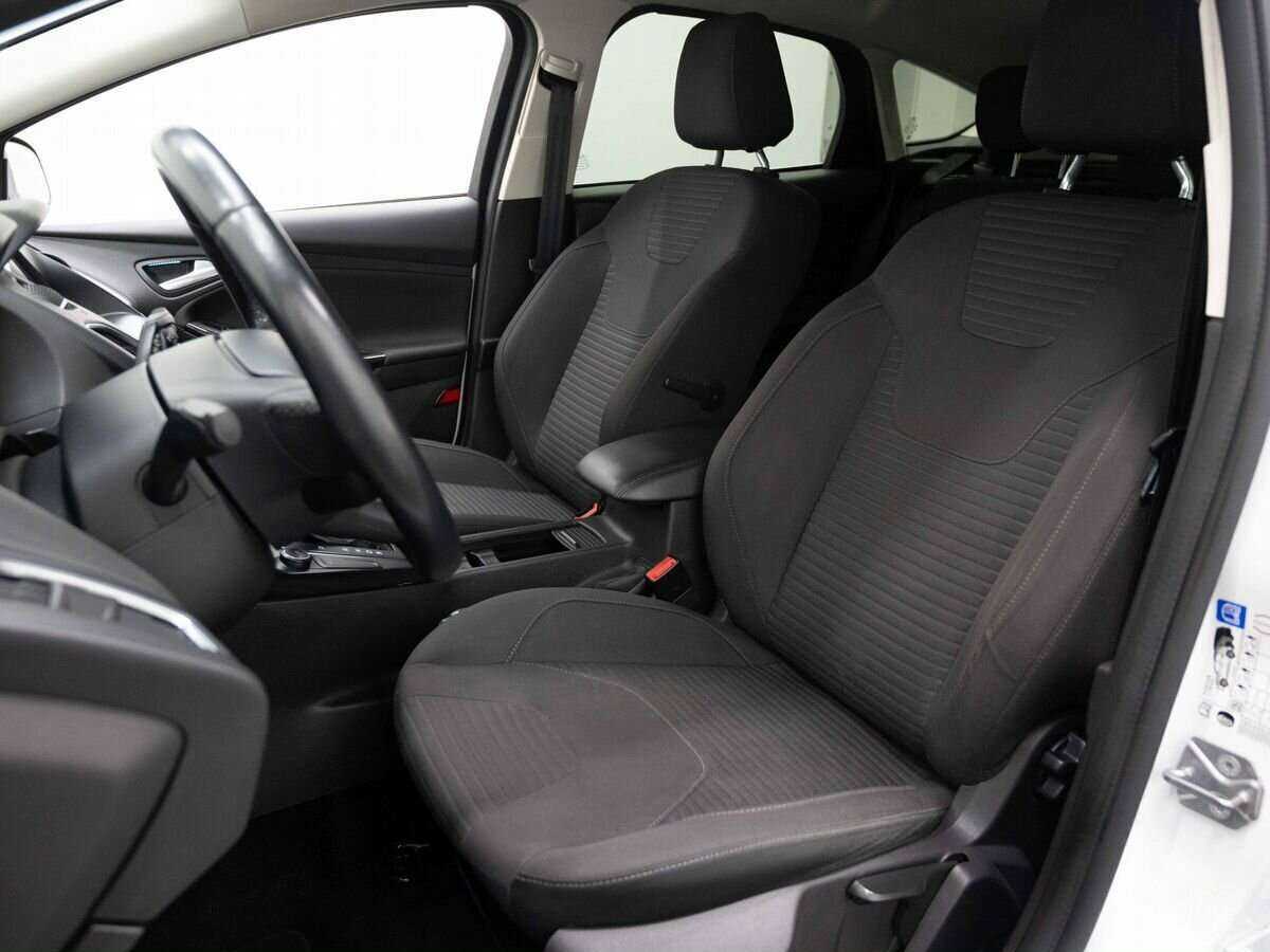 Купить Ford Focus с пробегом. Фото: #5