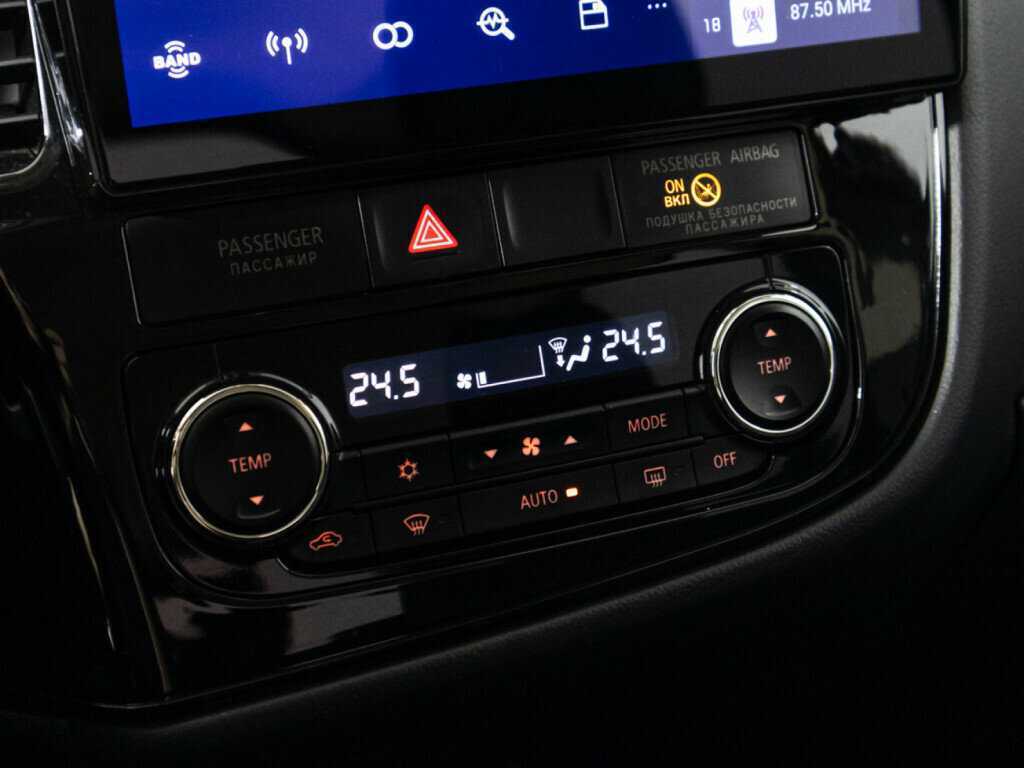 Купить Mitsubishi Outlander с пробегом. Фото: #15