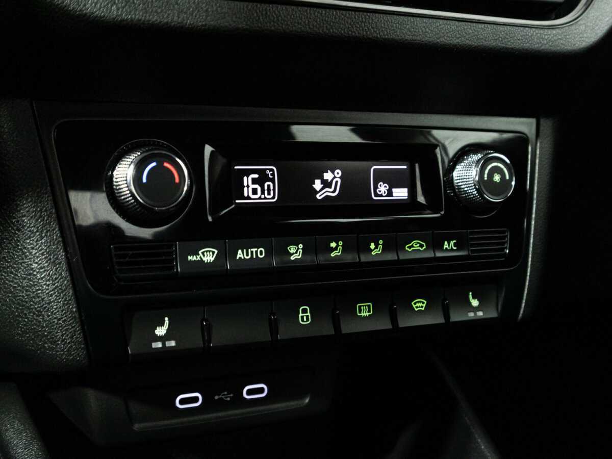 Купить Skoda Rapid с пробегом. Фото: #16