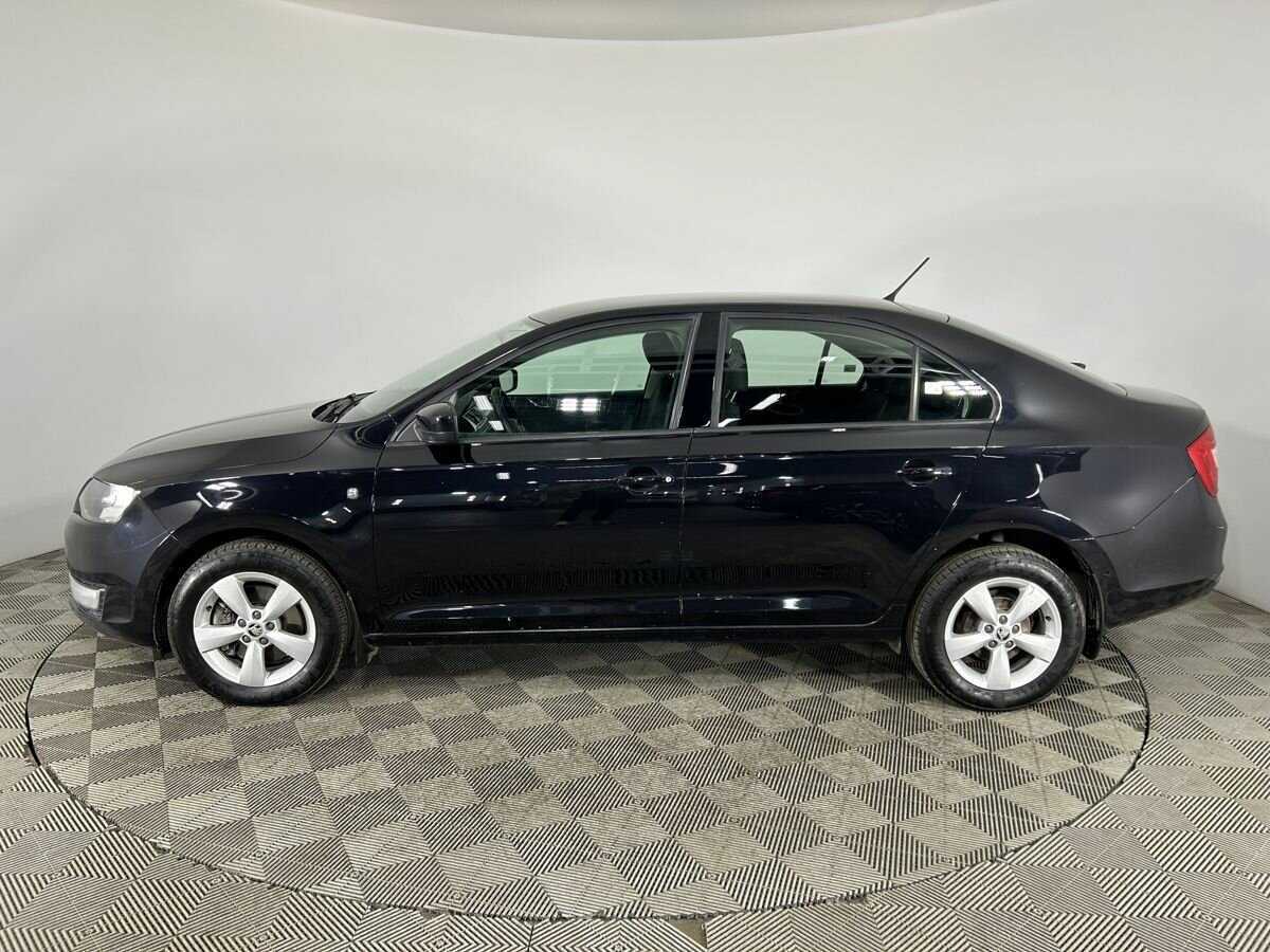 Купить Skoda Rapid с пробегом. Фото: #4