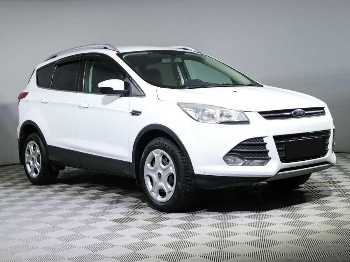 Купить Ford Kuga с пробегом. Фото: #2