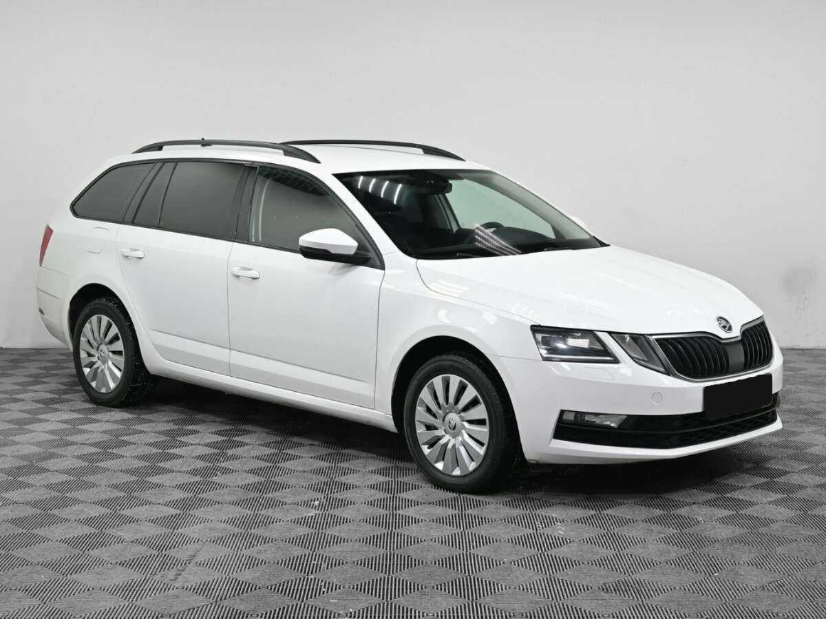 Купить Skoda Octavia с пробегом. Фото: #2