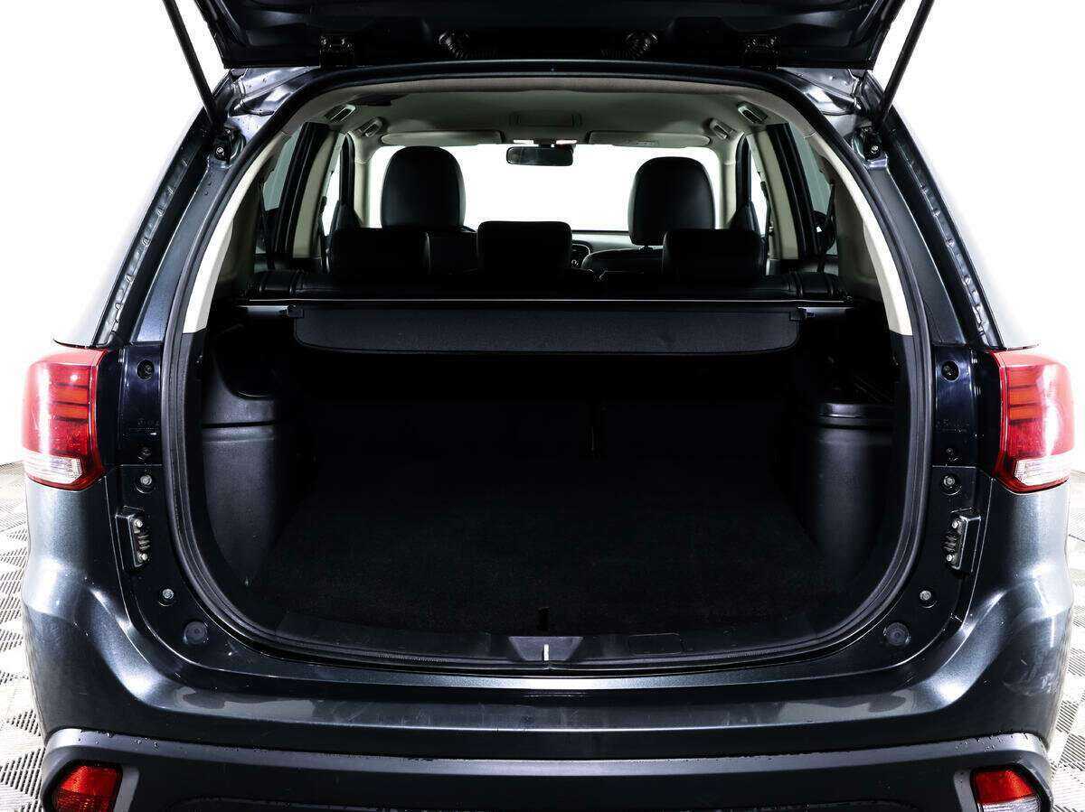 Купить Mitsubishi Outlander с пробегом. Фото: #18