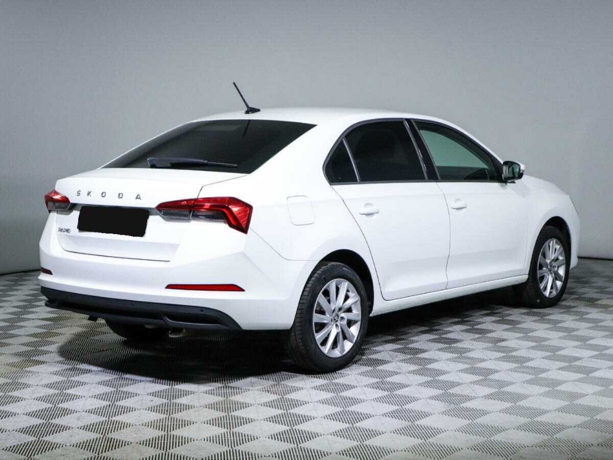 Купить Skoda Rapid с пробегом. Фото: #4