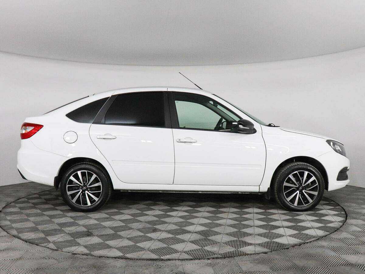 Купить Lada (ВАЗ) Granta с пробегом. Фото: #3