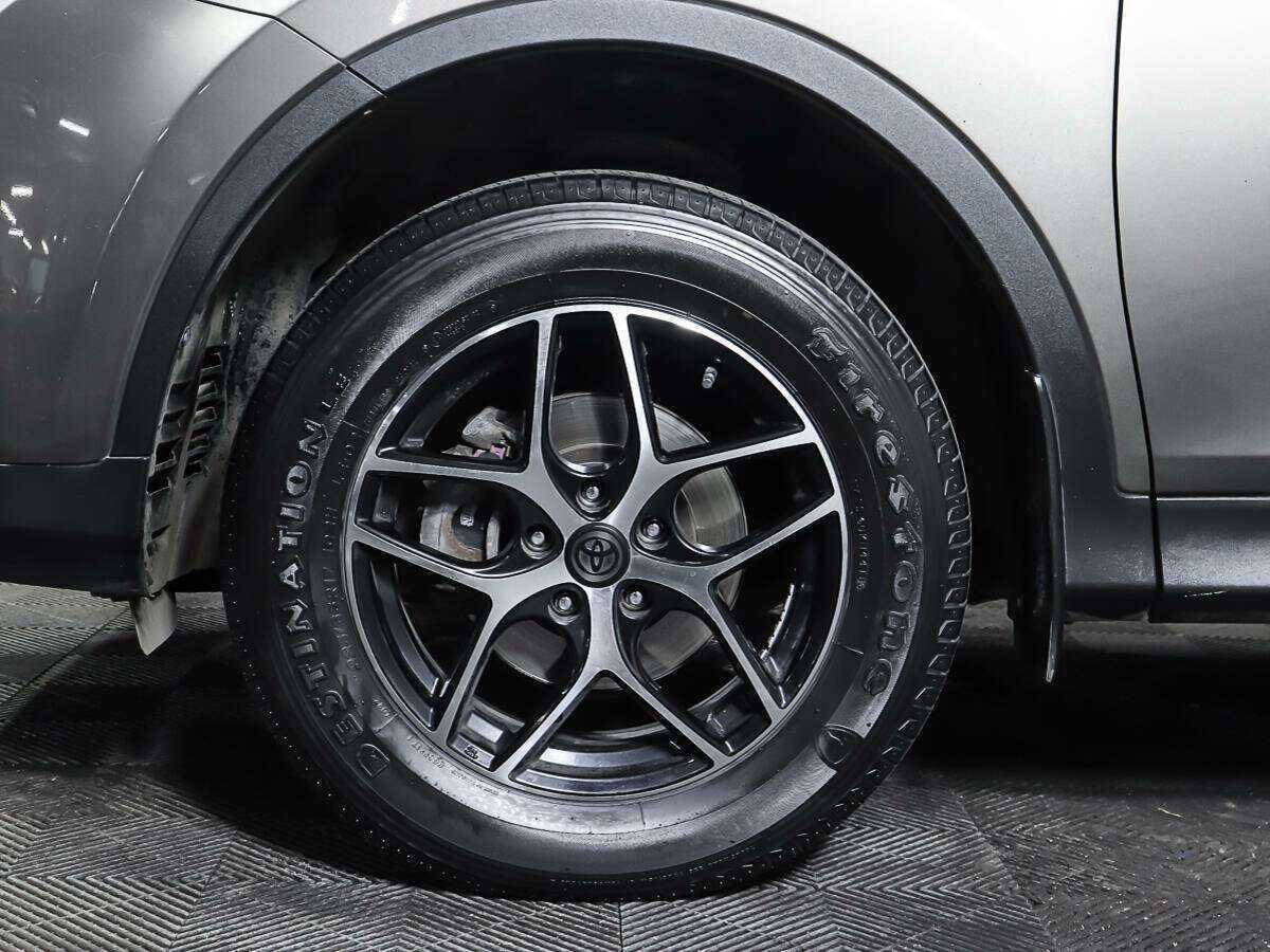 Купить Toyota RAV4 с пробегом. Фото: #19