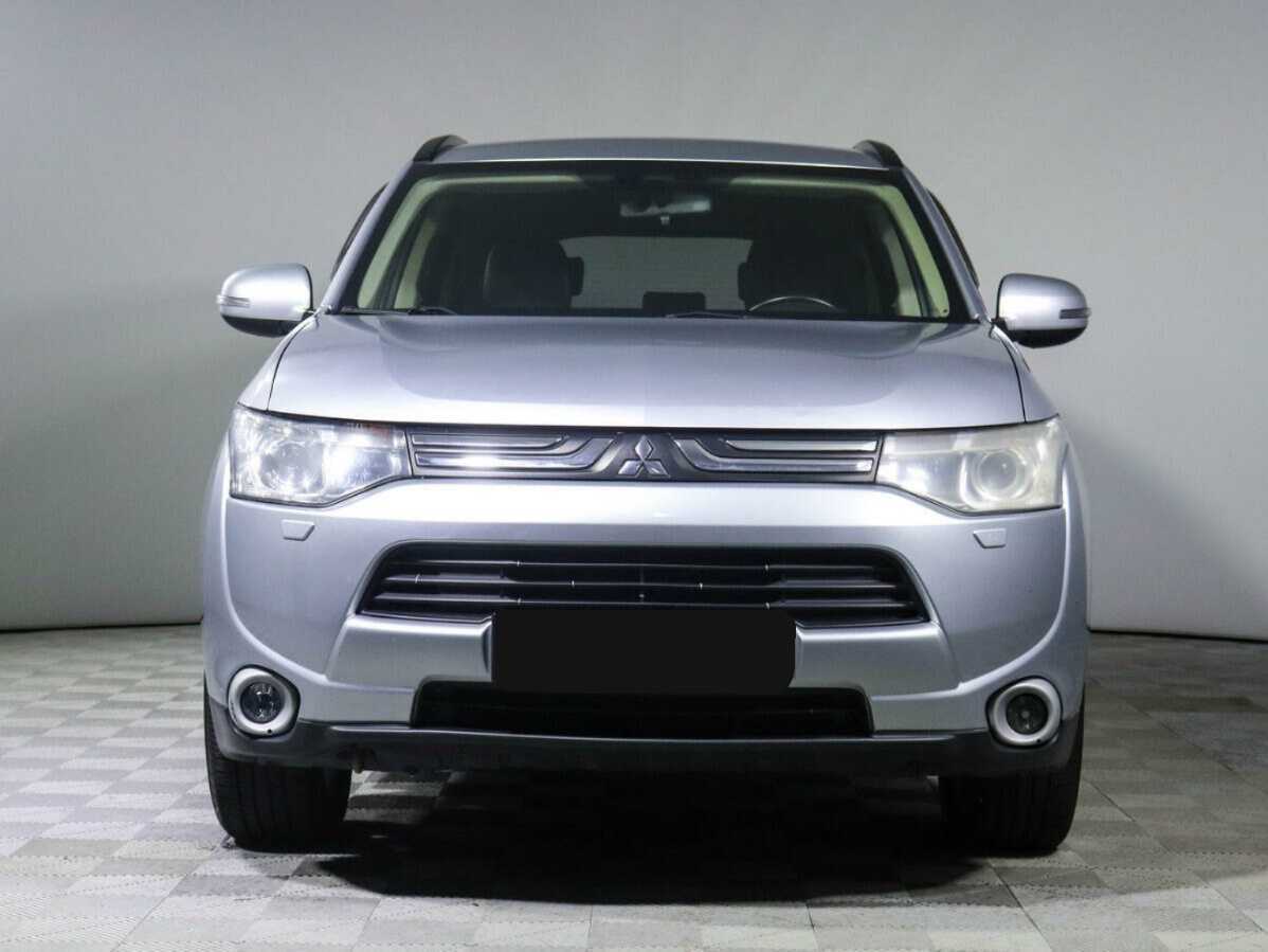 Купить Mitsubishi Outlander с пробегом. Фото: #1