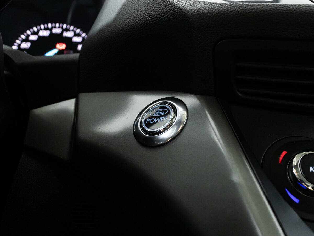 Купить Ford Kuga с пробегом. Фото: #15