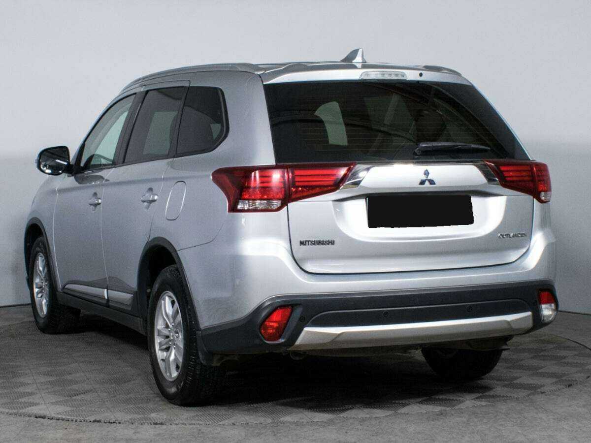 Купить Mitsubishi Outlander с пробегом. Фото: #5