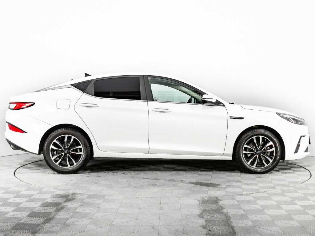 Купить JAC J7 с пробегом. Фото: #3