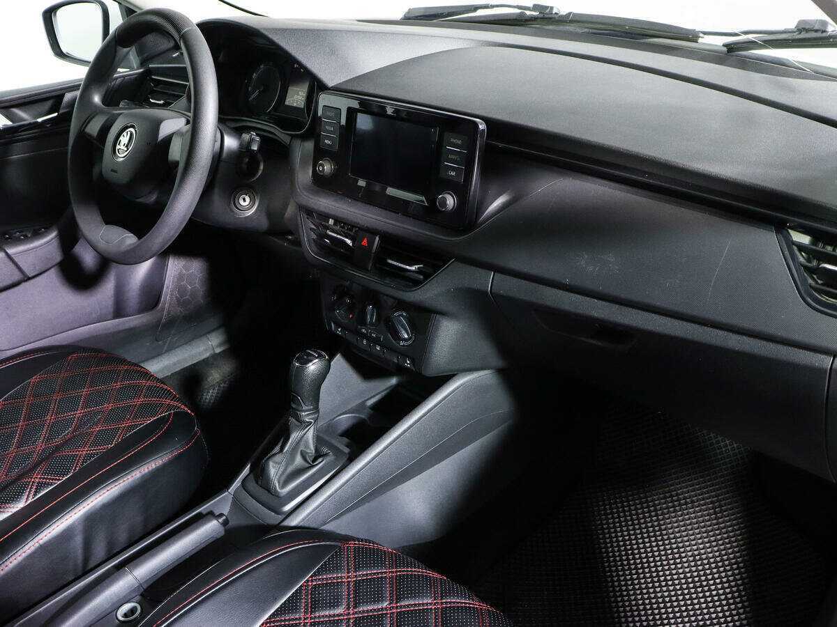 Купить Skoda Rapid с пробегом. Фото: #9