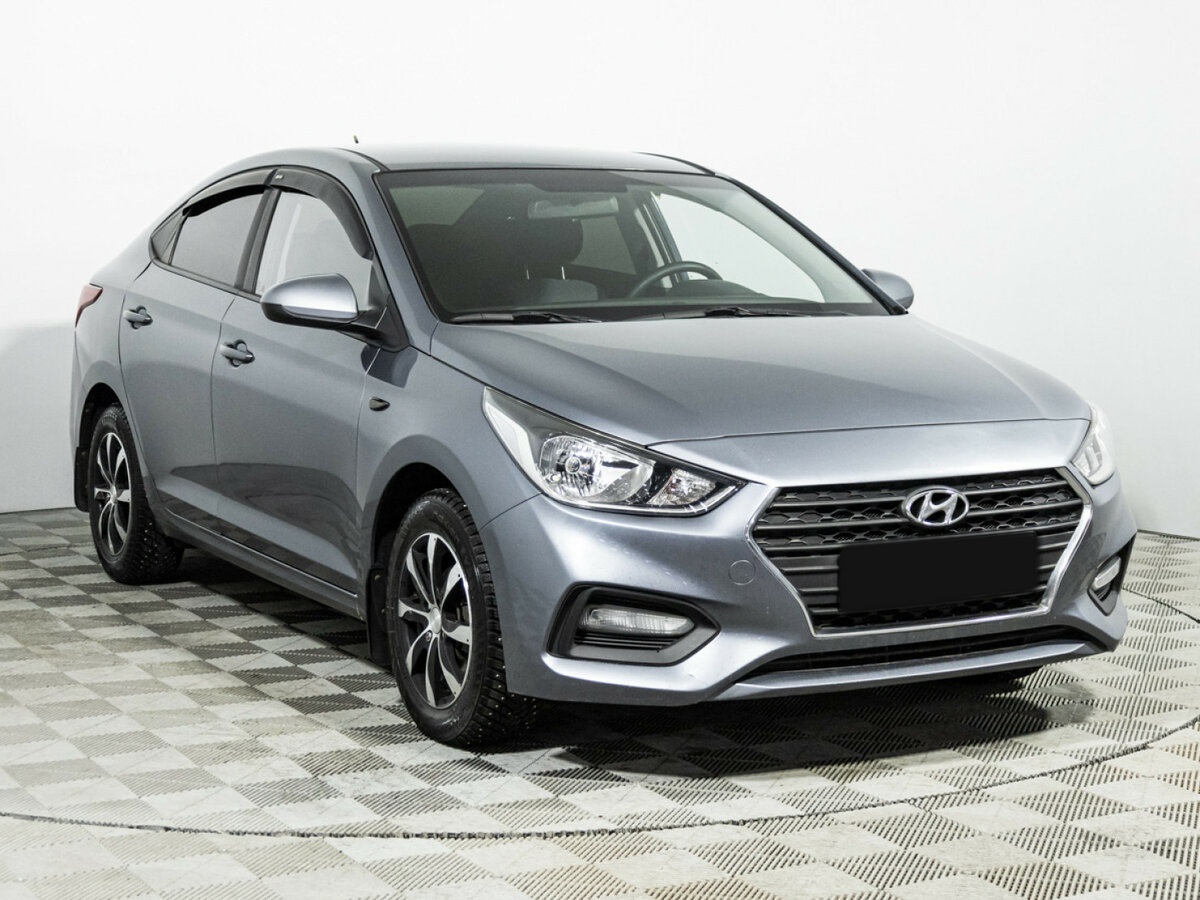 Купить Hyundai Solaris с пробегом. Фото: #2