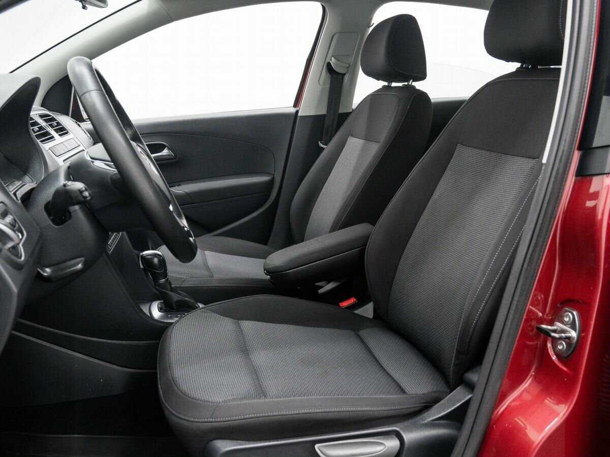 Купить Volkswagen Polo с пробегом. Фото: #11