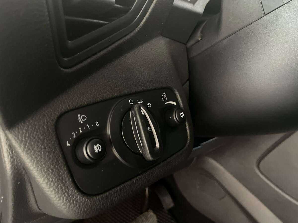 Купить Ford Kuga с пробегом. Фото: #14