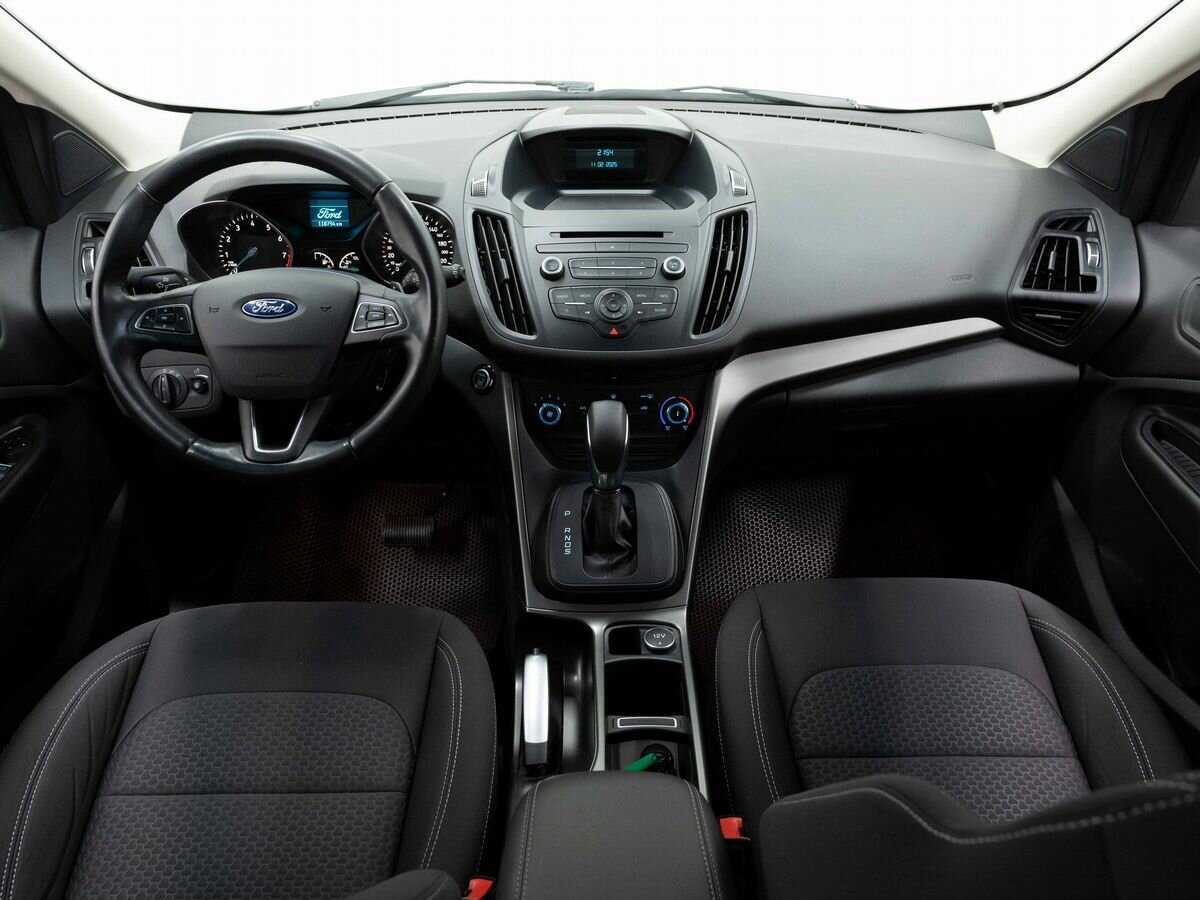 Купить Ford Kuga с пробегом. Фото: #14