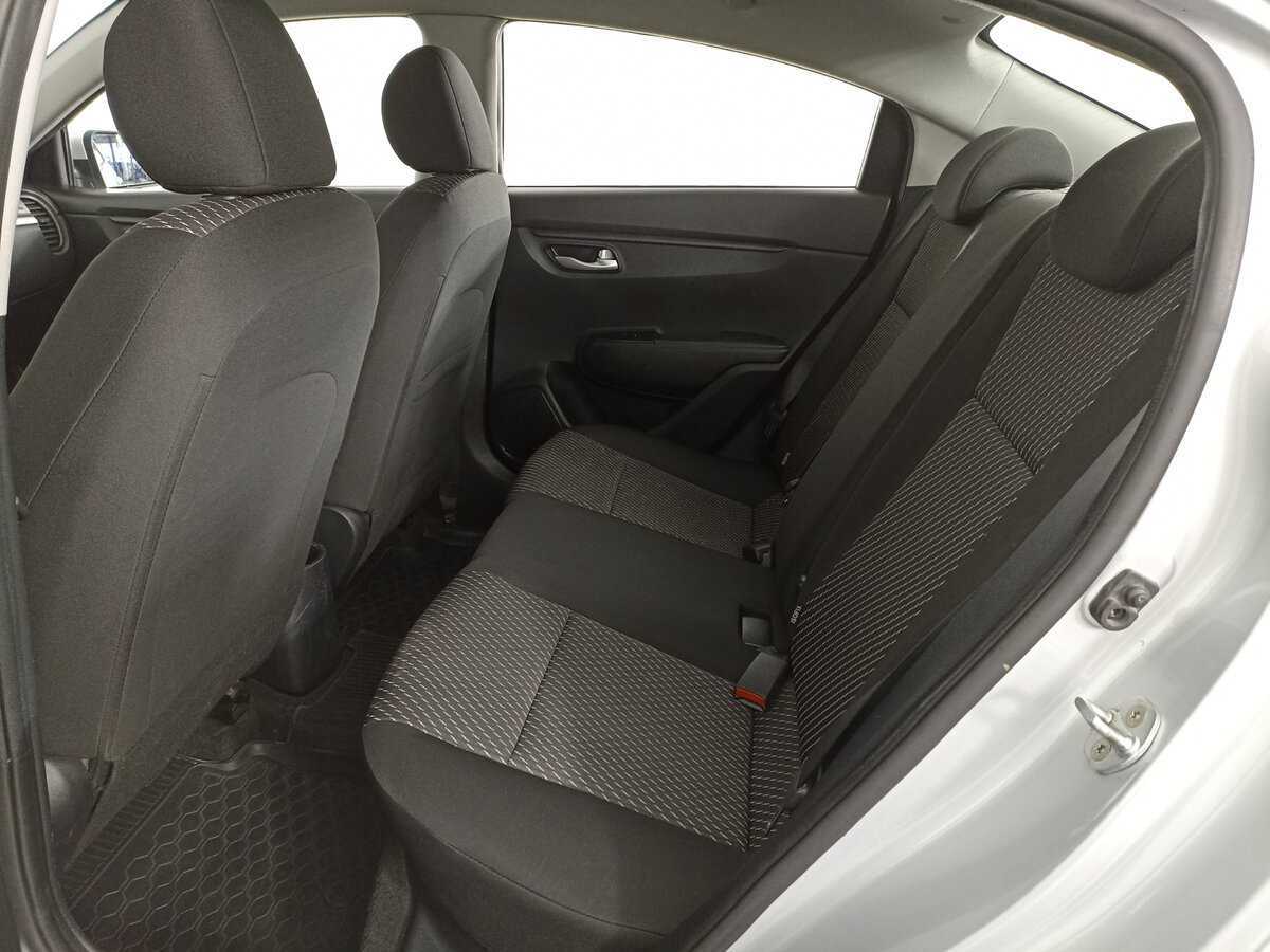 Купить Kia Rio с пробегом. Фото: #9