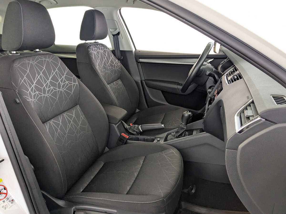 Купить Skoda Octavia с пробегом. Фото: #22