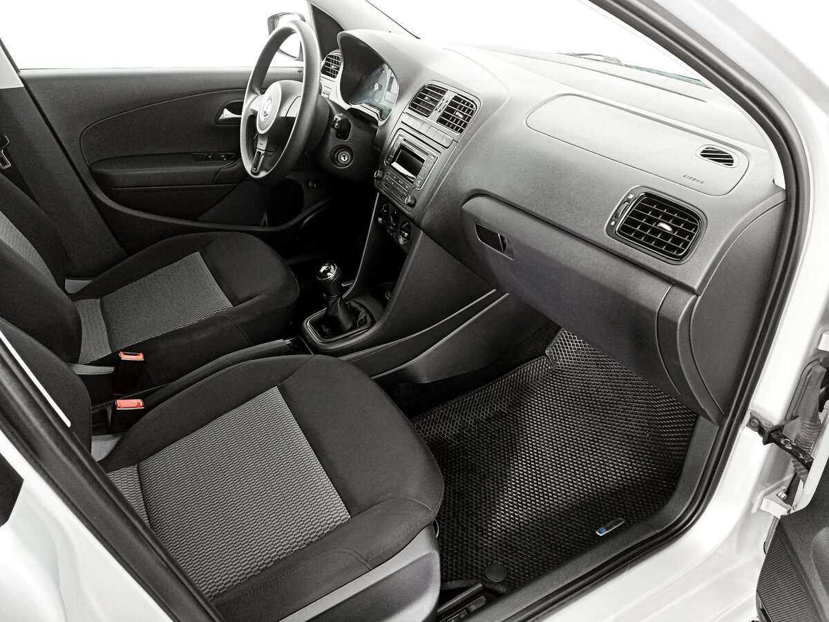 Купить Volkswagen Polo с пробегом. Фото: #10