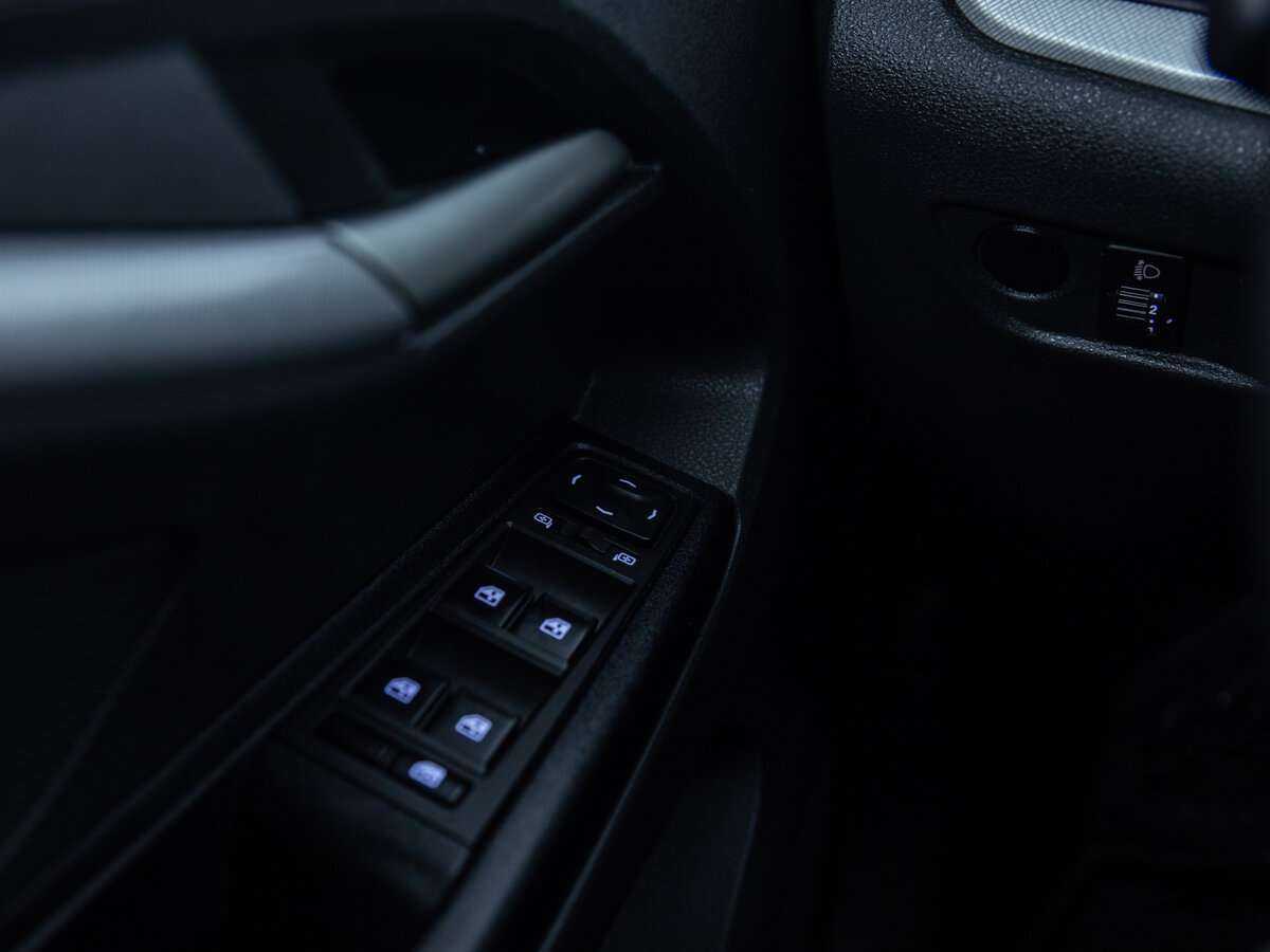 Купить Lada (ВАЗ) Vesta с пробегом. Фото: #13