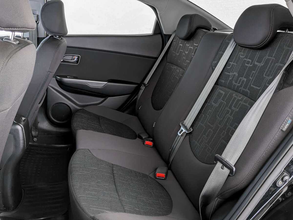 Купить Kia Rio с пробегом. Фото: #9