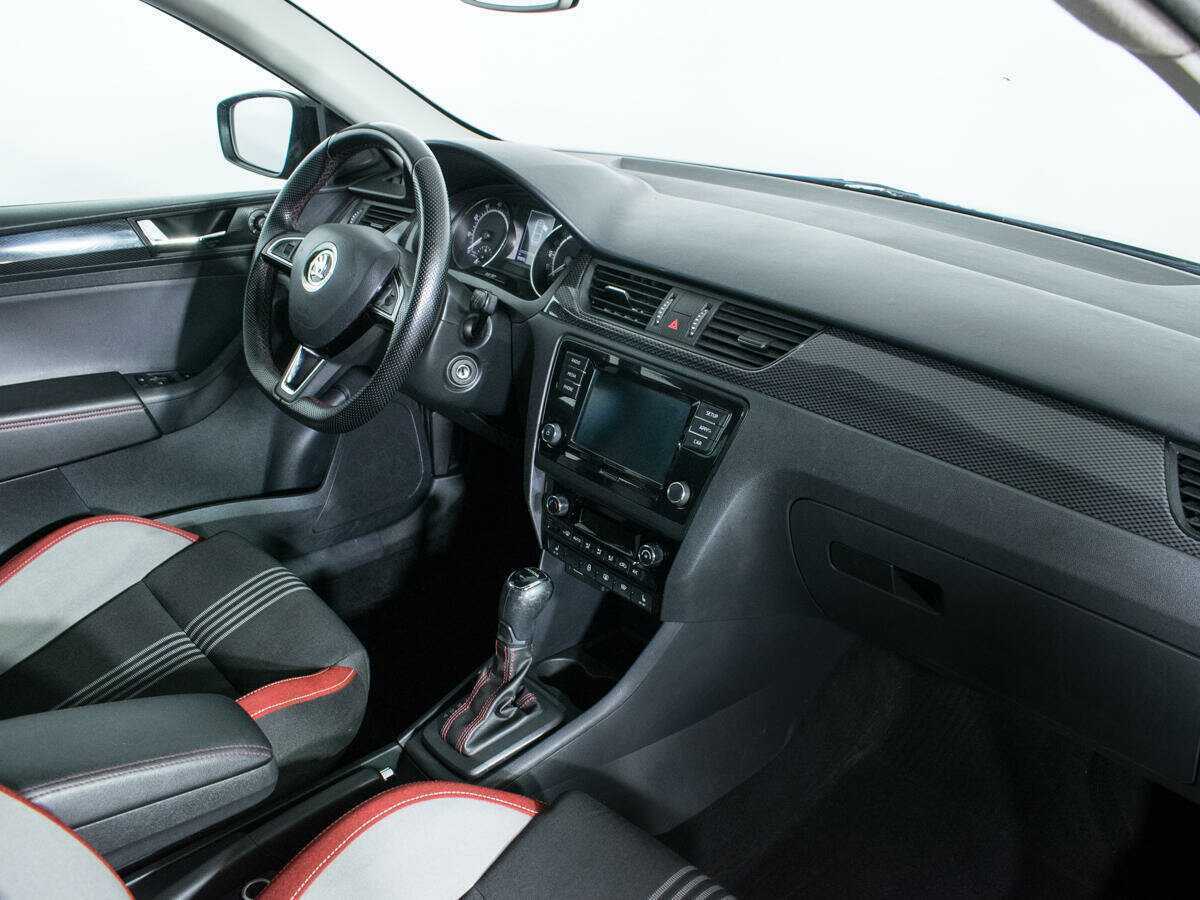 Купить Skoda Rapid с пробегом. Фото: #8