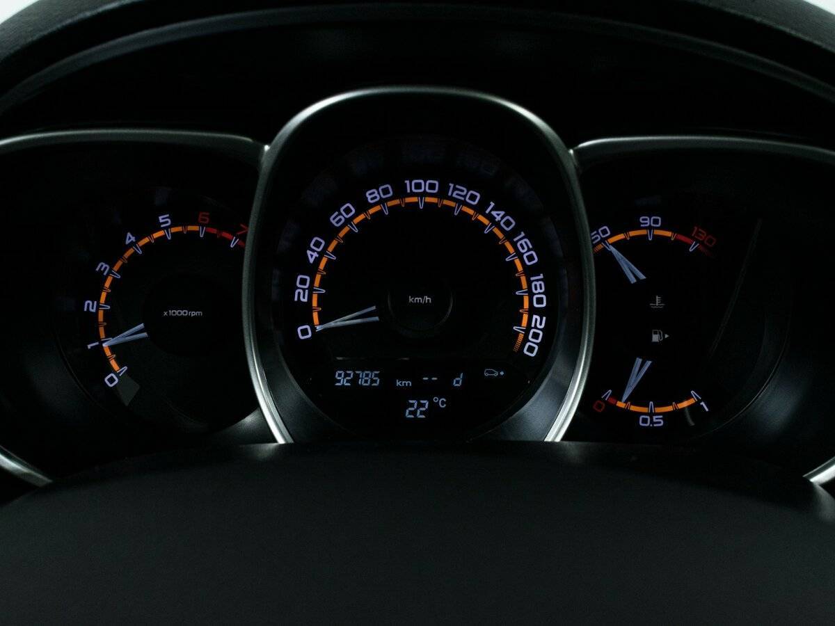 Купить Lada (ВАЗ) Vesta с пробегом. Фото: #10