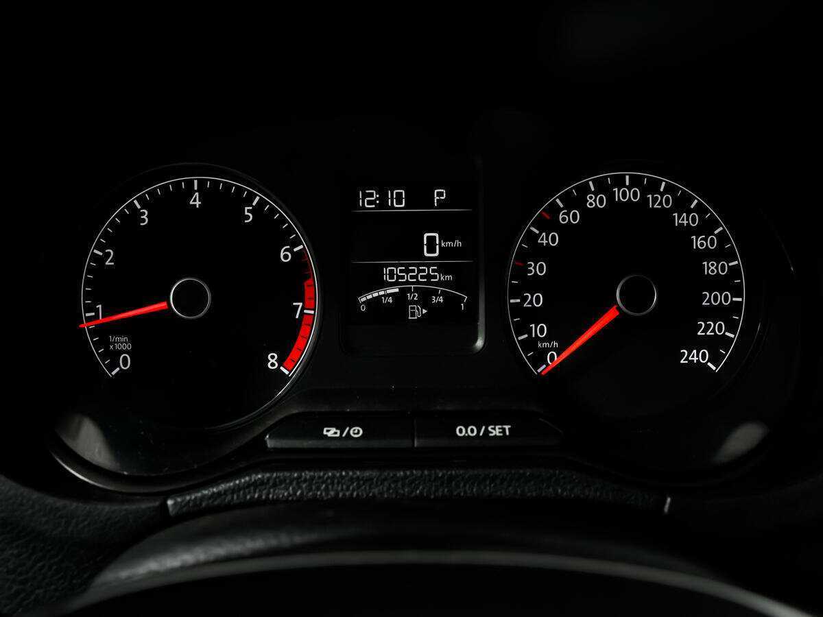 Купить Volkswagen Polo с пробегом. Фото: #9