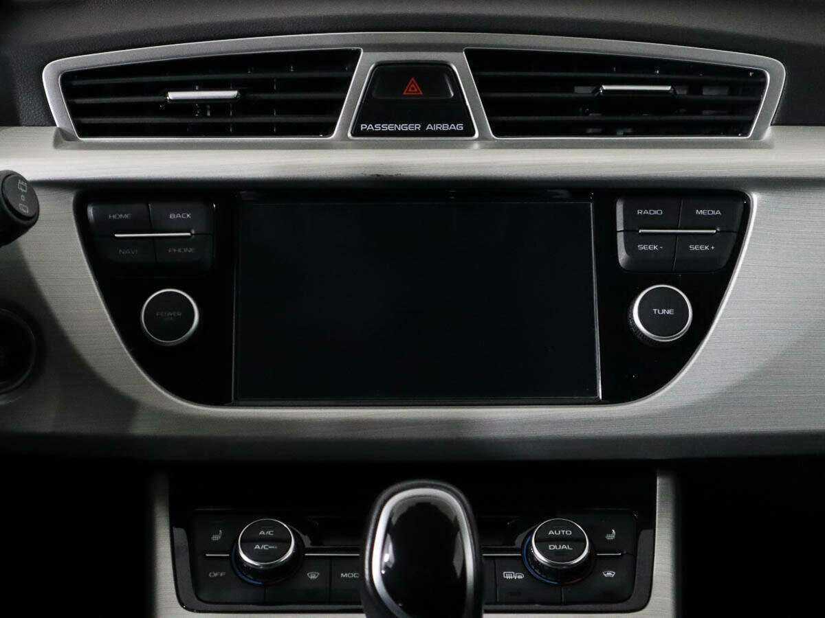 Купить Geely Atlas с пробегом. Фото: #10