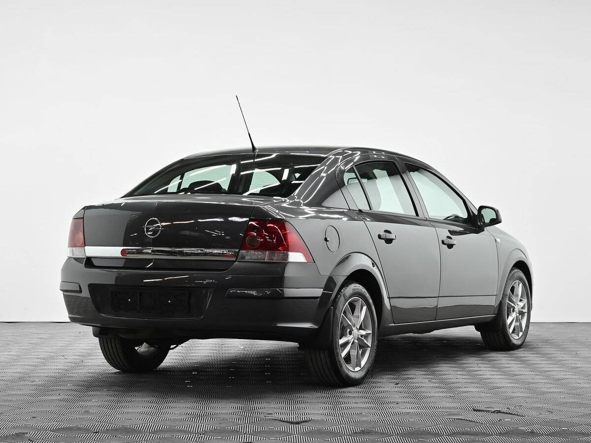 Купить Opel Astra с пробегом. Фото: #3