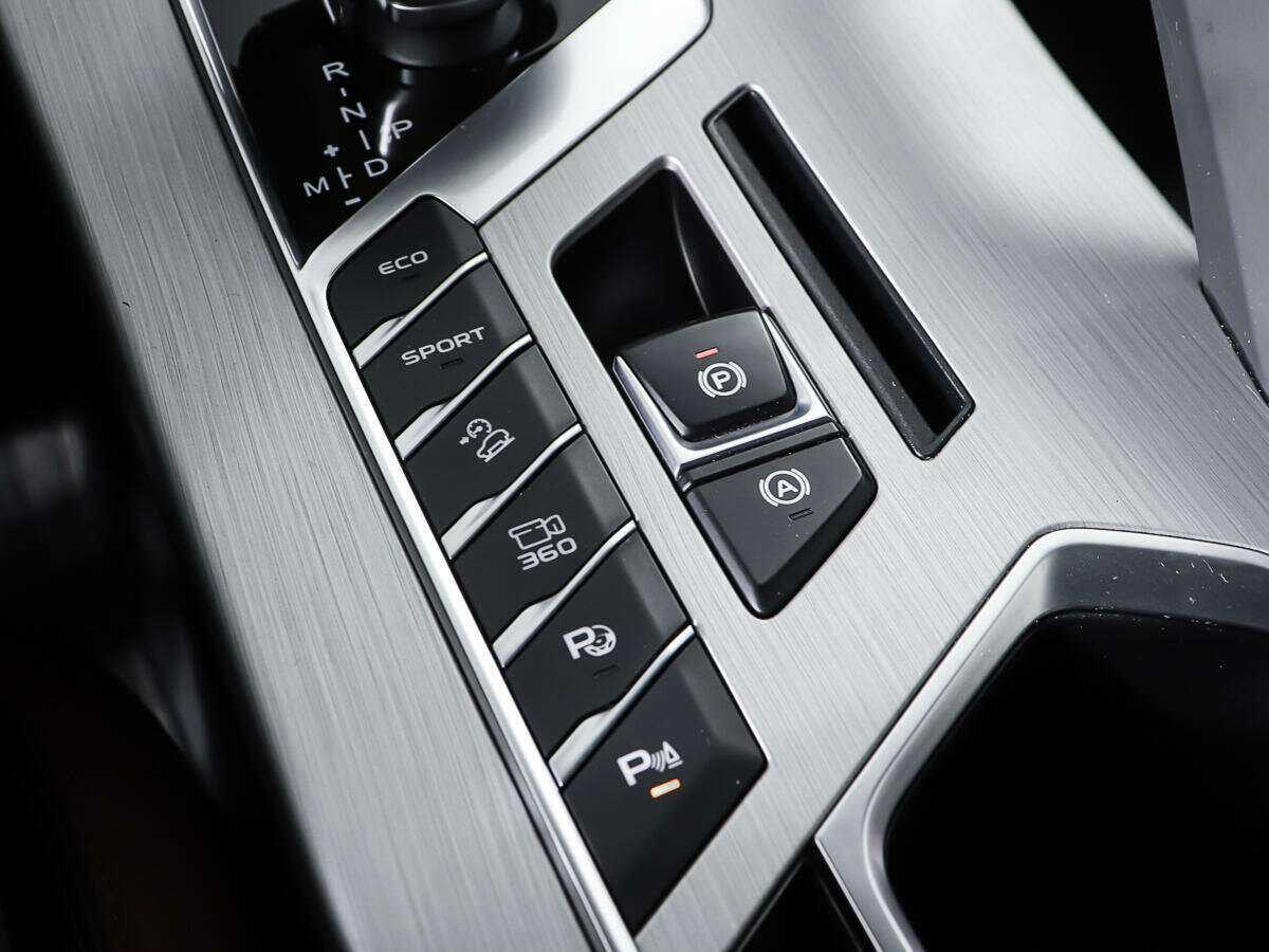 Купить Geely Coolray с пробегом. Фото: #17