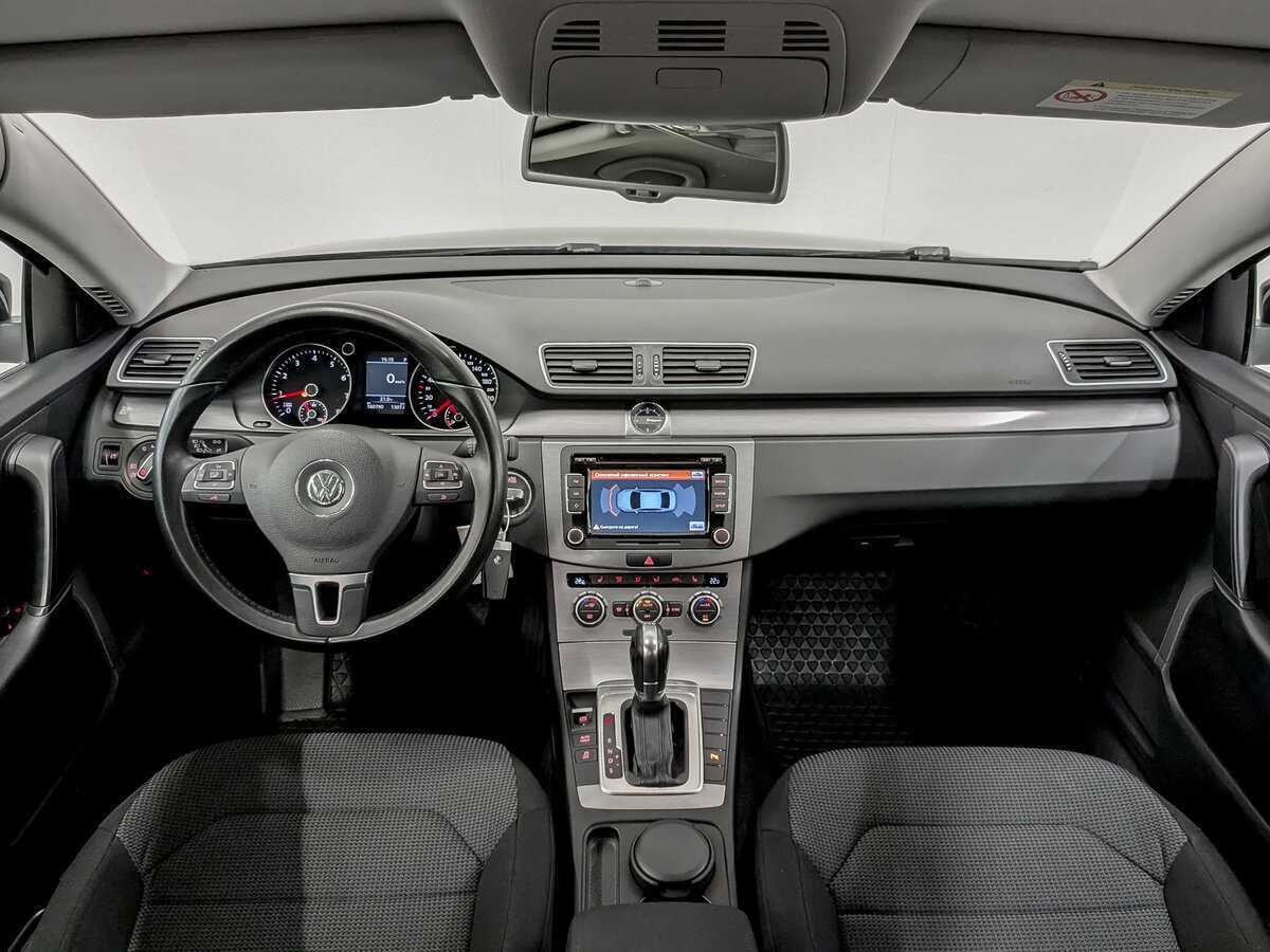 Купить Volkswagen Passat с пробегом. Фото: #13