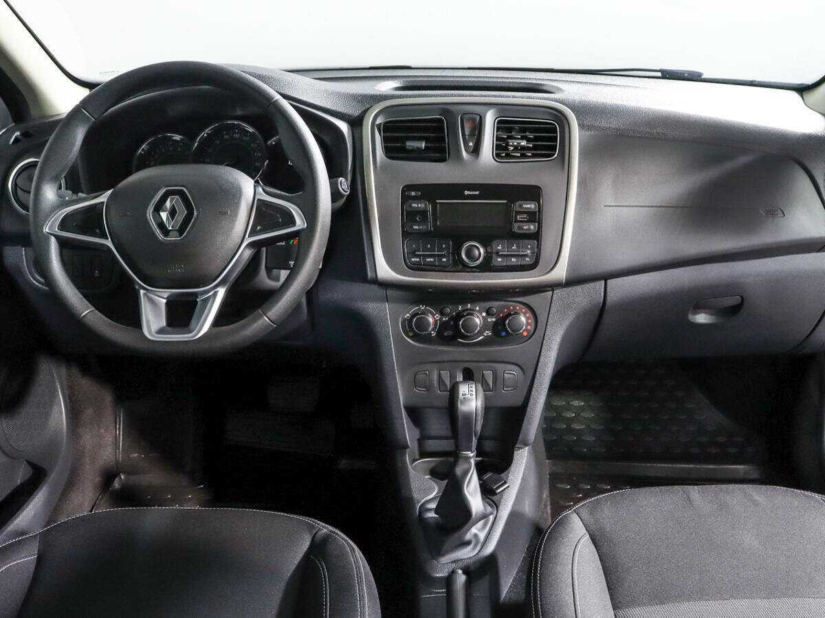 Купить Renault Logan с пробегом. Фото: #9
