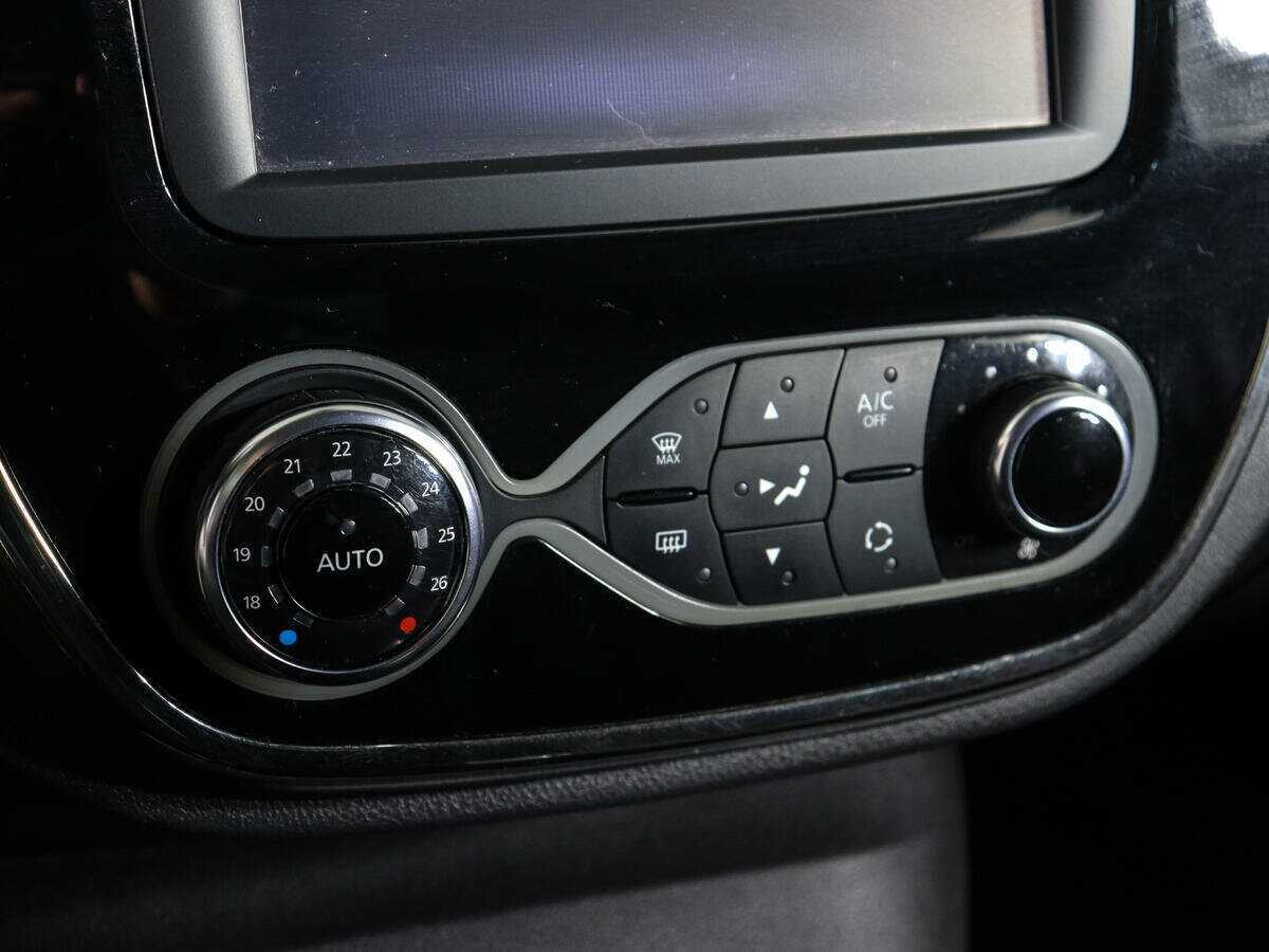 Купить Renault Kaptur с пробегом. Фото: #18