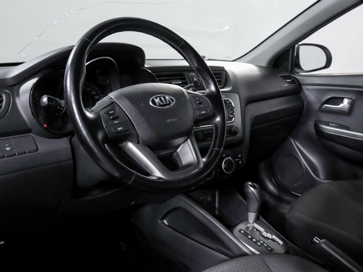 Купить Kia Rio с пробегом. Фото: #11