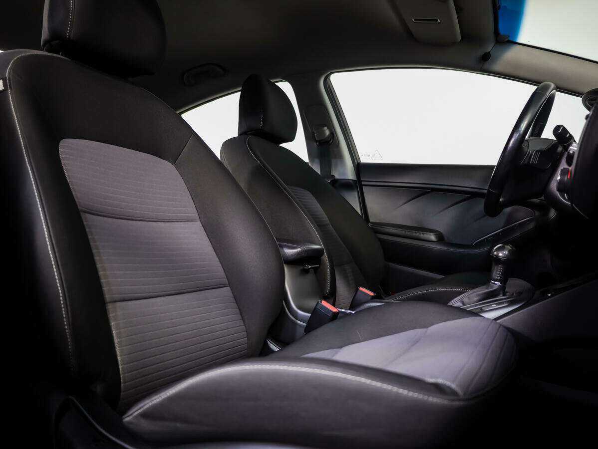 Купить Kia Cerato с пробегом. Фото: #10