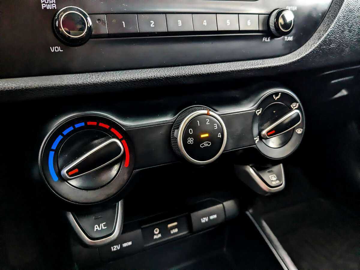 Купить Kia Rio с пробегом. Фото: #19