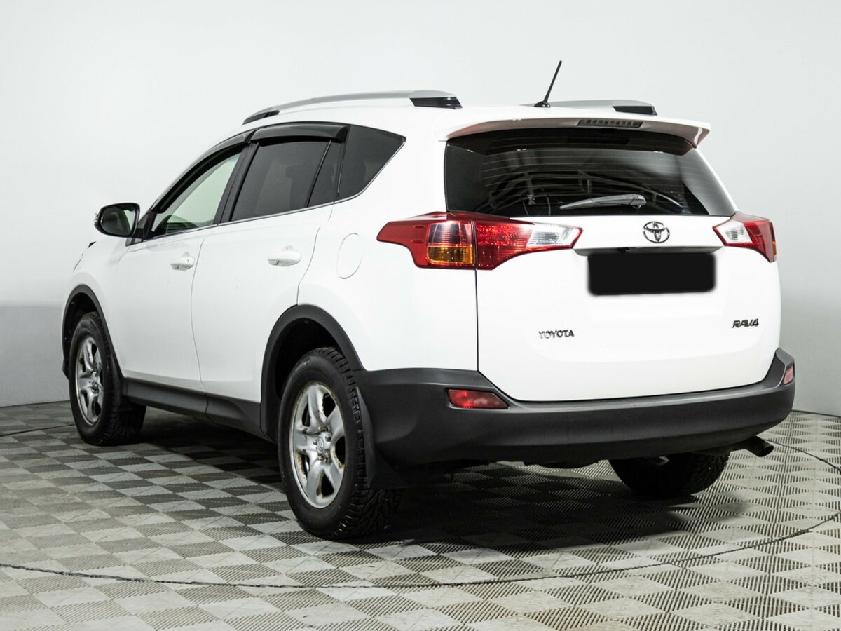 Купить Toyota RAV4 с пробегом. Фото: #5