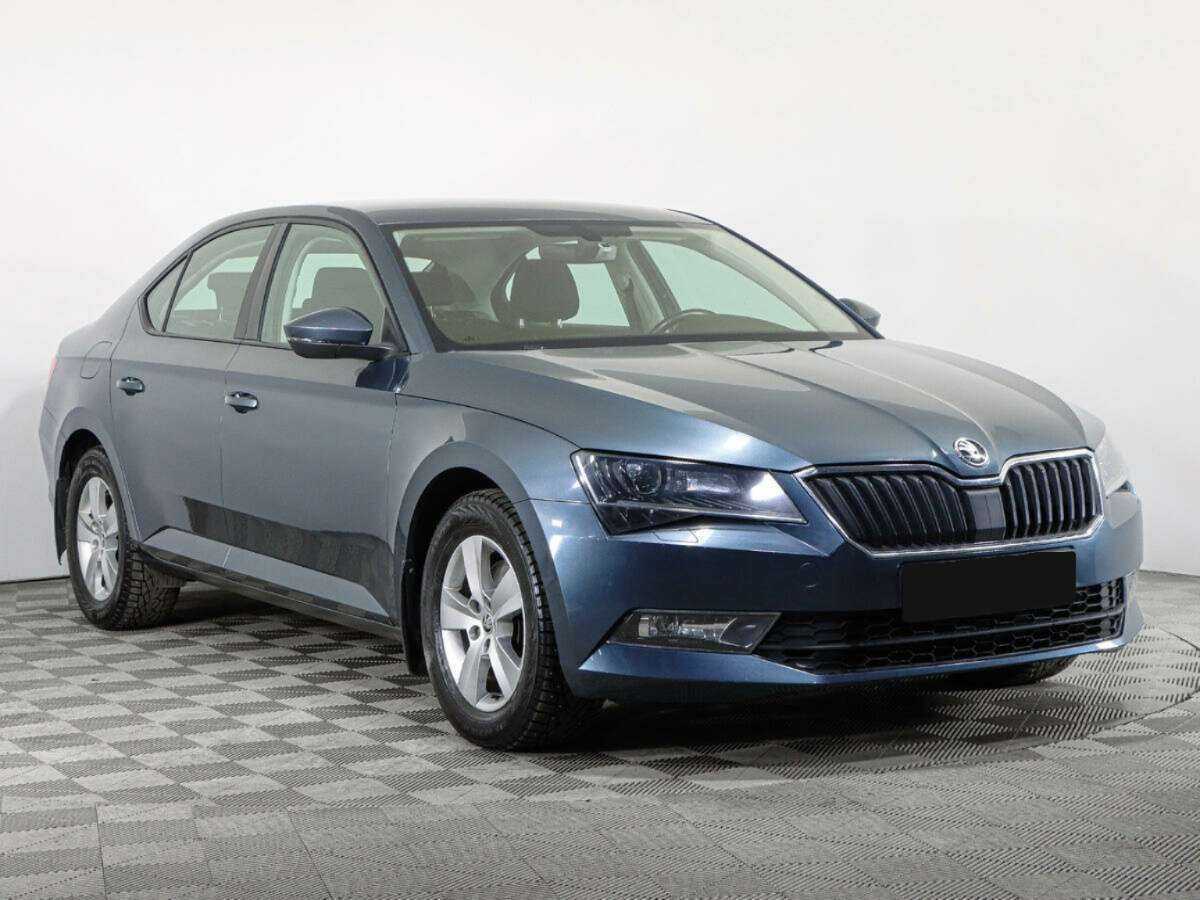Купить Skoda Superb с пробегом. Фото: #2