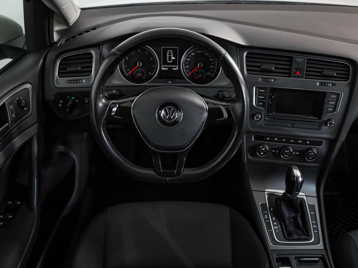 Купить Volkswagen Golf с пробегом. Фото: #8