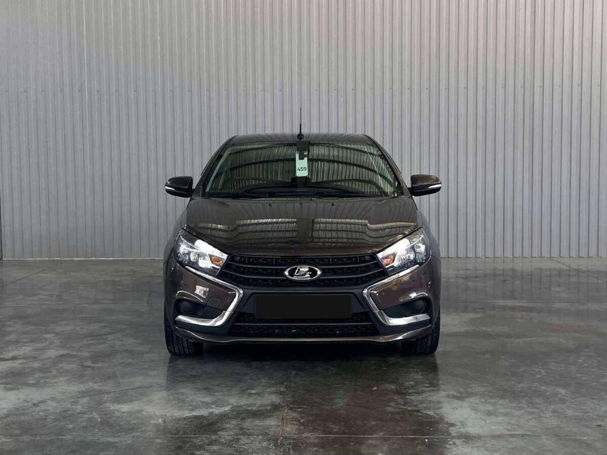 Купить Lada (ВАЗ) Vesta с пробегом. Фото: #1