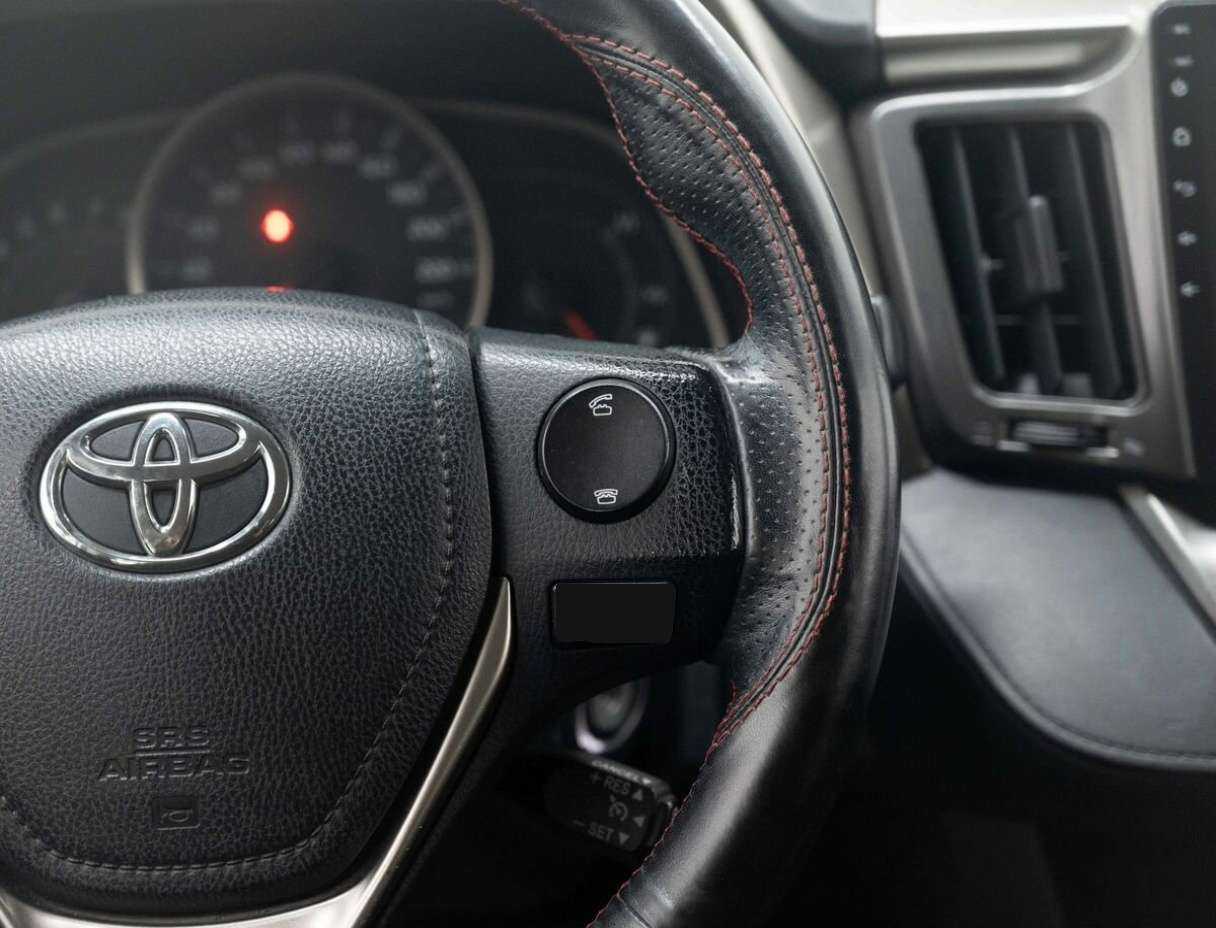 Купить Toyota RAV4 с пробегом. Фото: #16