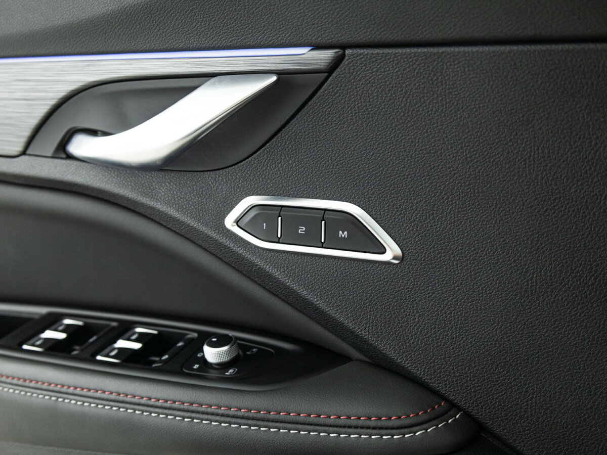 Купить Geely Tugella с пробегом. Фото: #14