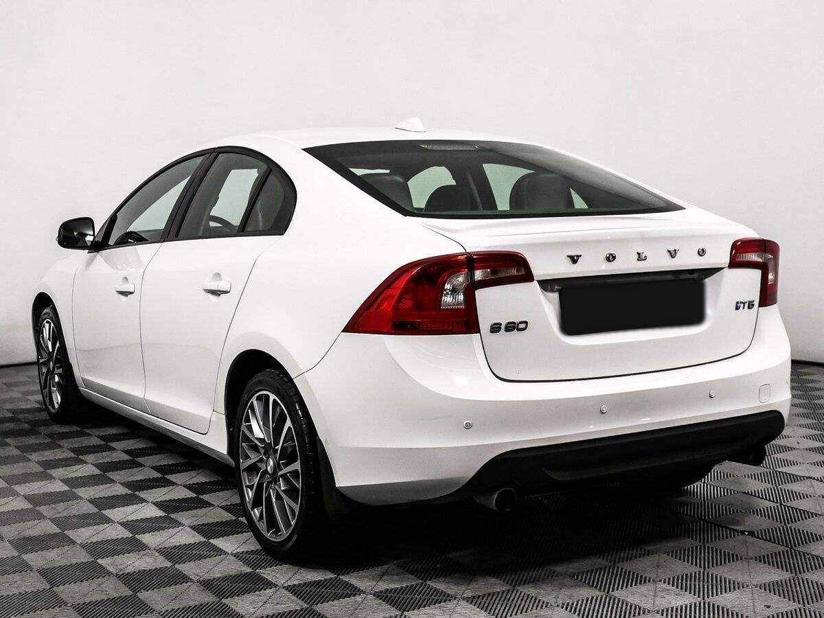 Купить Volvo S60 с пробегом. Фото: #6