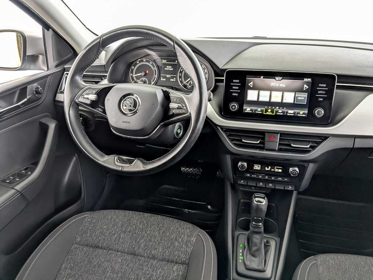 Купить Skoda Rapid с пробегом. Фото: #23