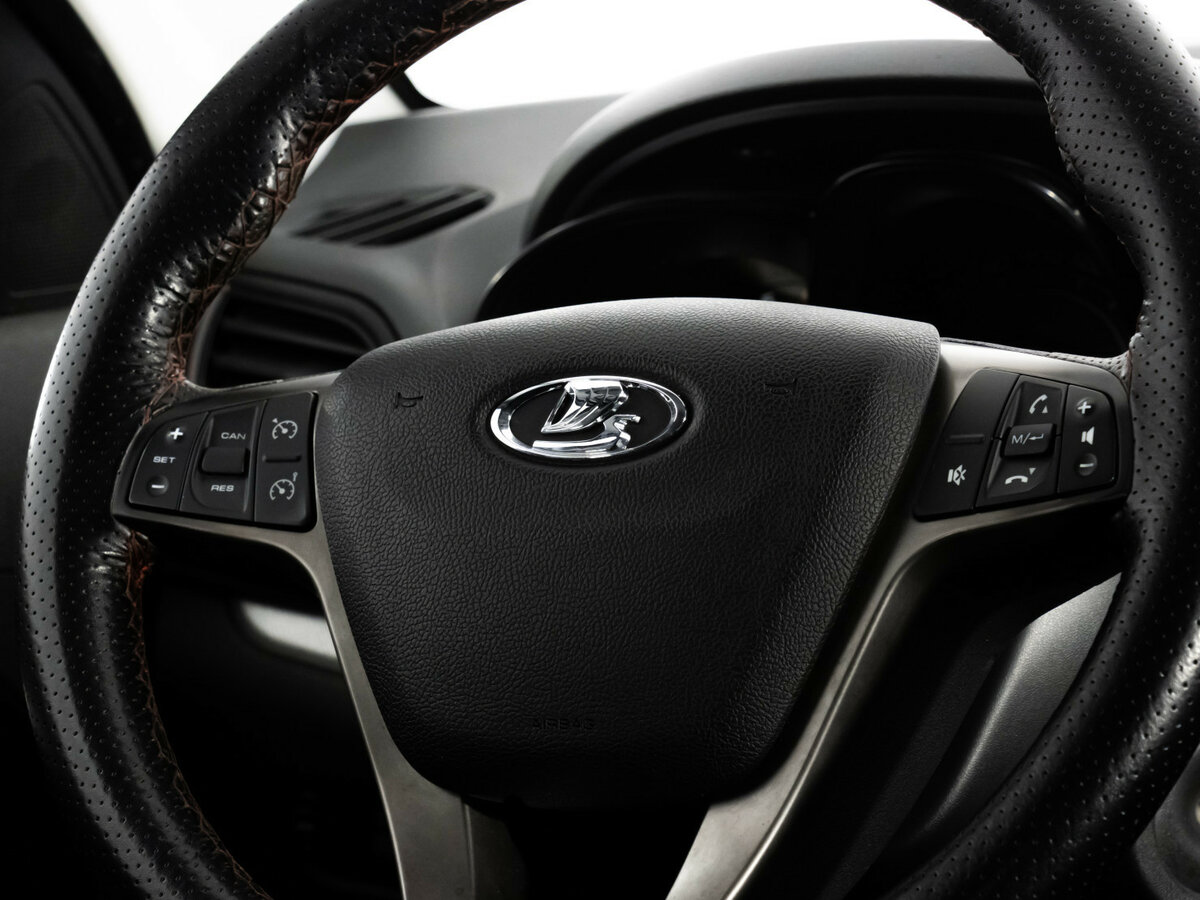 Купить Lada (ВАЗ) Vesta с пробегом. Фото: #8